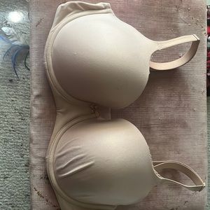 Body by Victoria nude bra